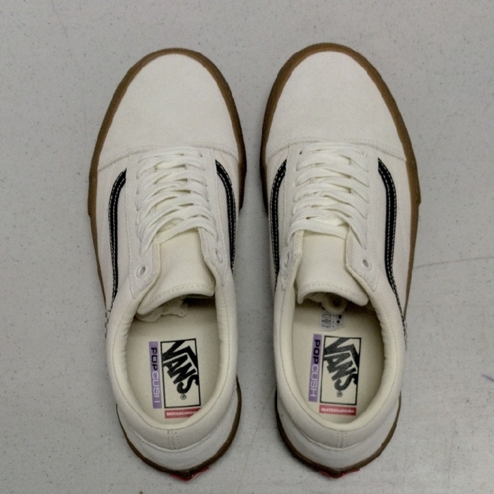 Vans Old Skool Pro In White and gum Outsoles - Picture 6 of 8